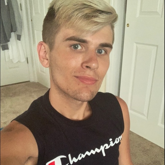 Meet your Posher, Daniel - Picture 1 of 1